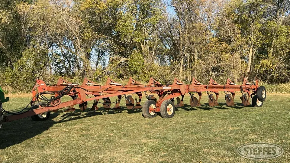 Wil-Rich 2900 Plow