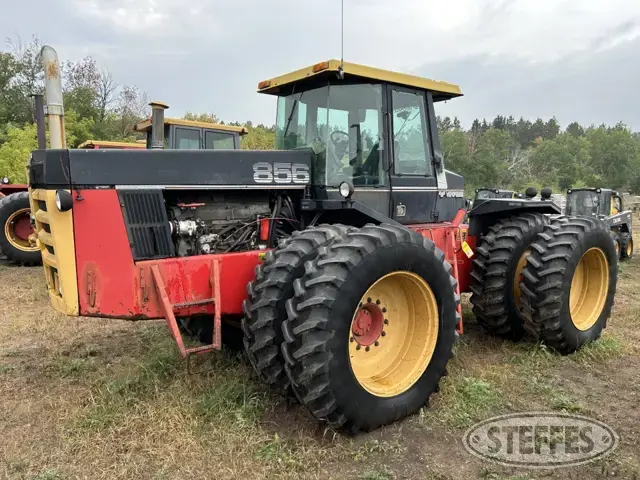 1985 Versatile 856