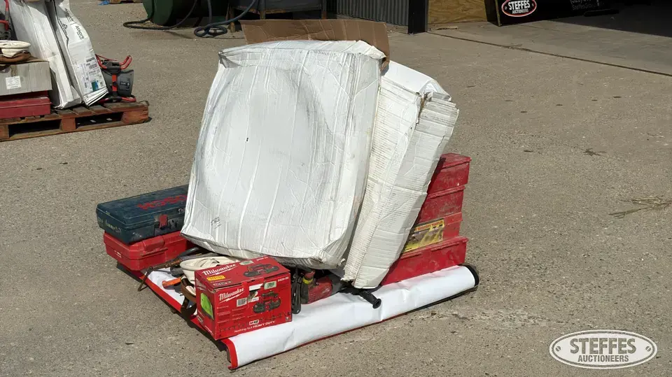 Pallet of power tools Shop Equipment-Other