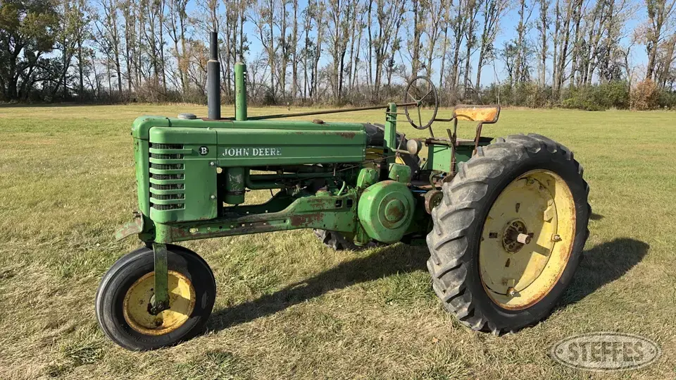 1949 John Deere B Collectible Tractor