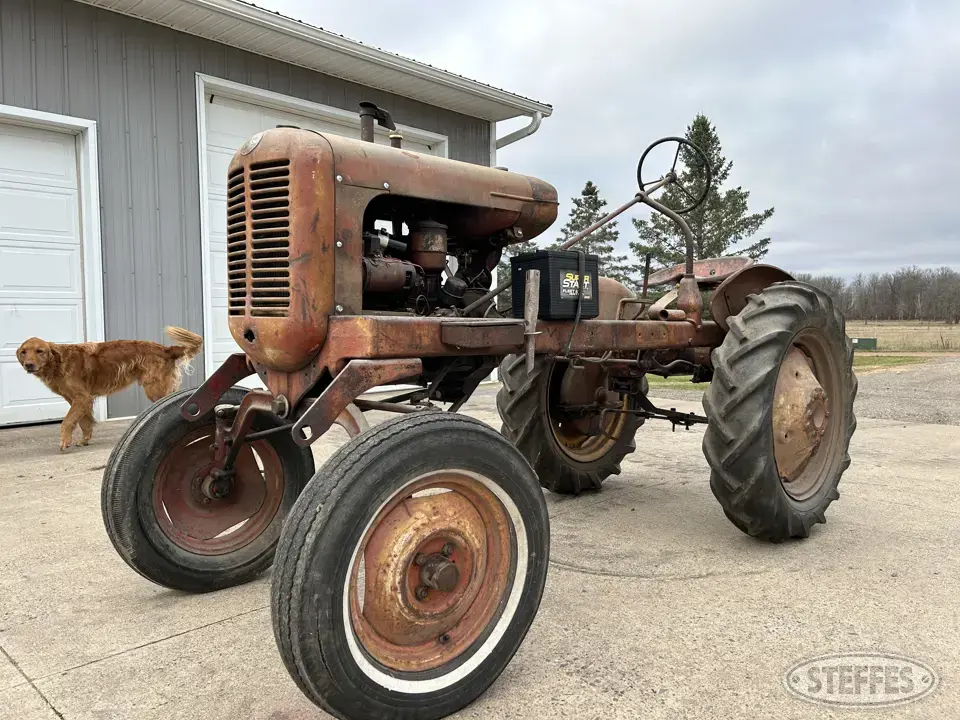 BF Avery V Hercules Collectible Show Tractors-Stationary Engine