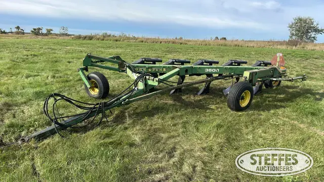 John Deere 3600