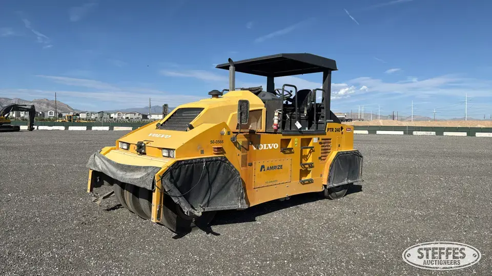 2021 Volvo PTR 240 Self-Propelled Pneumatic Compactor
