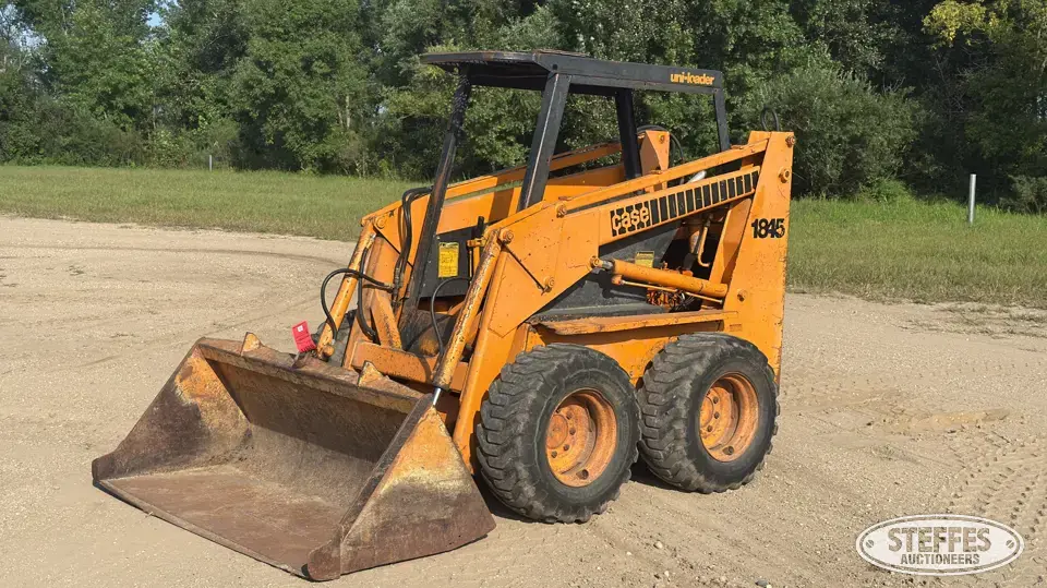 1978 Case 1845 Wheeled Skid Steer