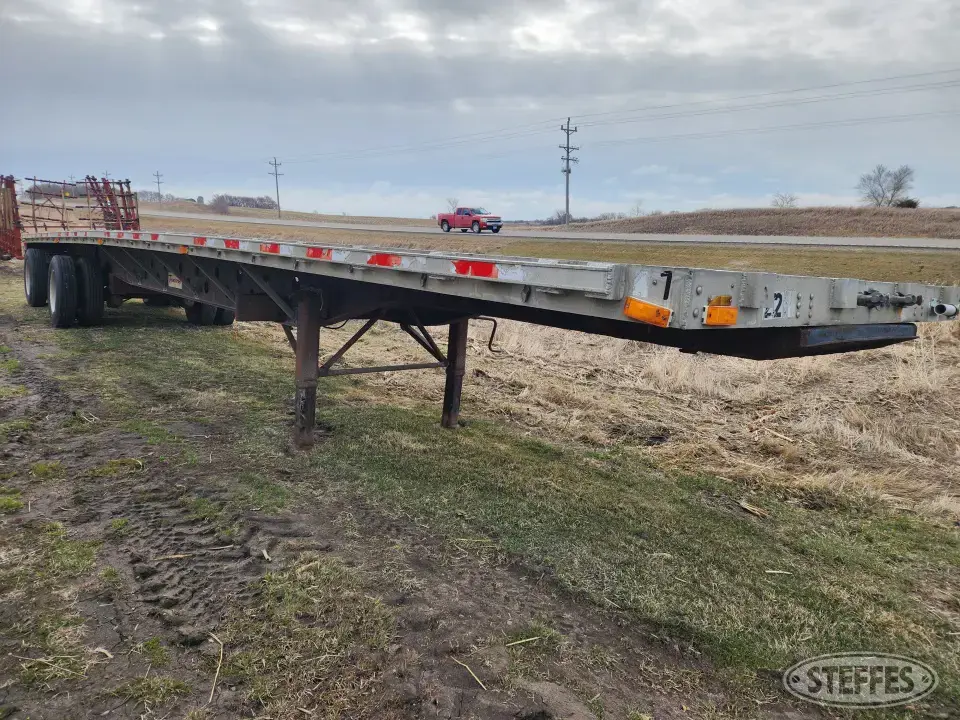 2000 Transcraft Flatbed Trailer