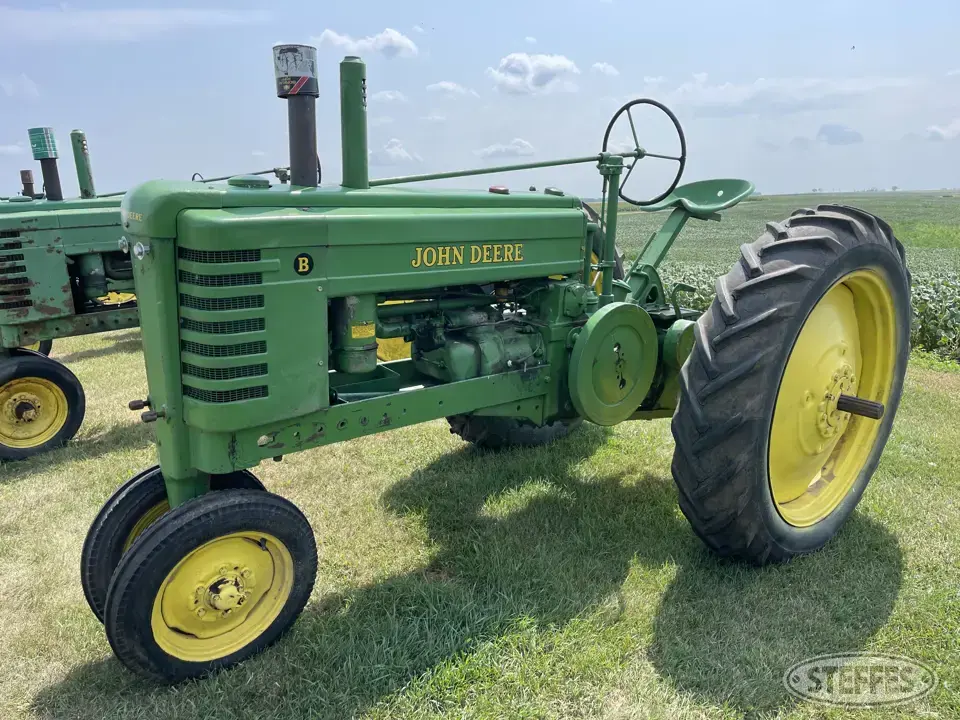 1939 John Deere B Collectible Show Tractors-Stationary Engine