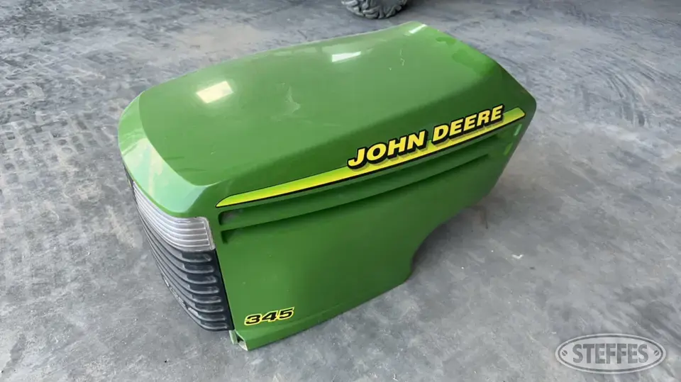John Deere 345 Lawn and Garden-Other