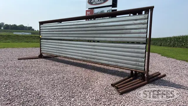 (5) Freestanding windbreak panels