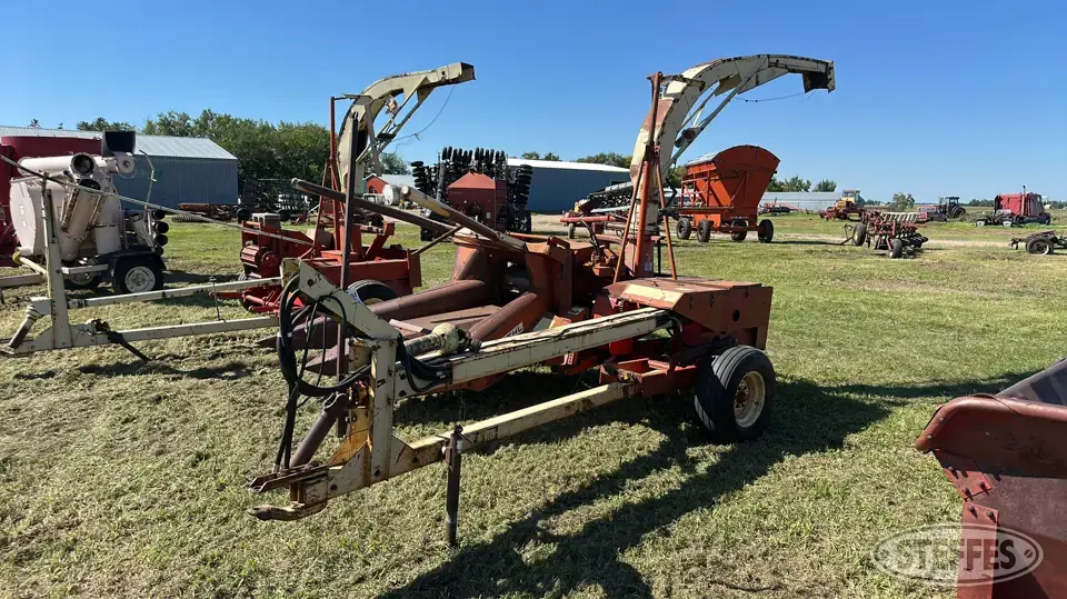 Gehl 800 Forage Processing