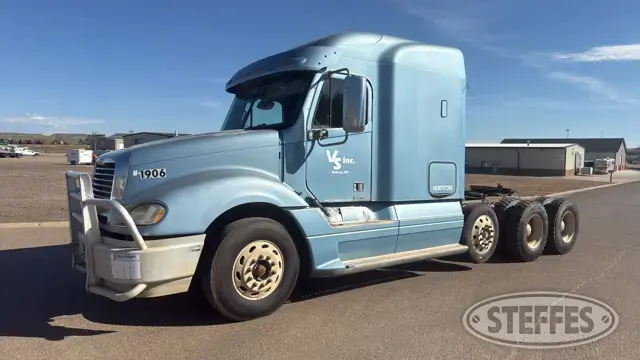 2007 Freightliner Columbia 120