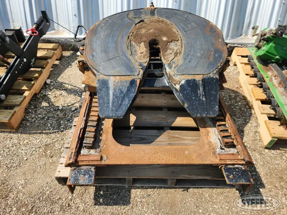Holland Truck-Trailer Part