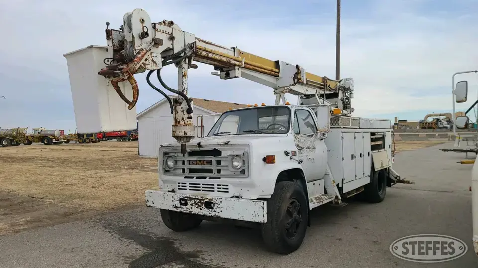 1985 GMC 7000 Boom Truck