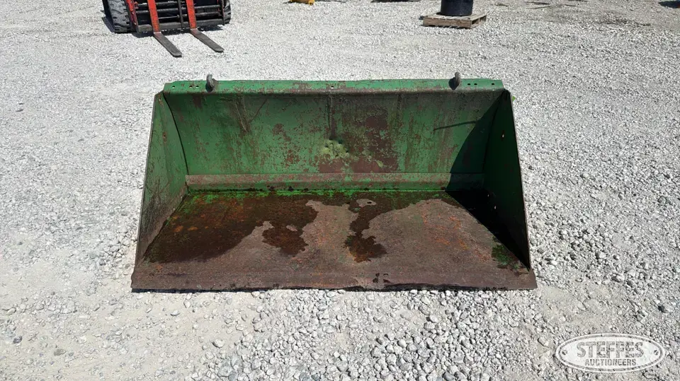 Combo loader bucket Tractor Loaders and Attachment