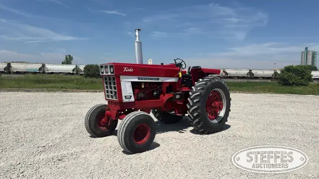 1973 Farmall 1466
