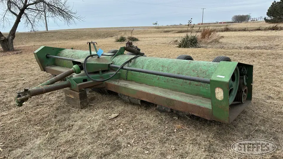 John Deere 27 Stalk Chopper