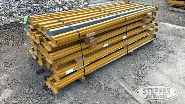(42) Pallet racking crossmembers