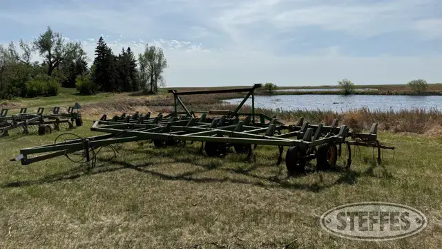 John Deere 1600
