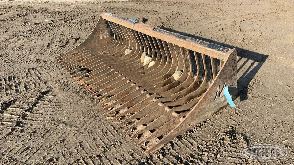 Notch Skid Steer Bucket
