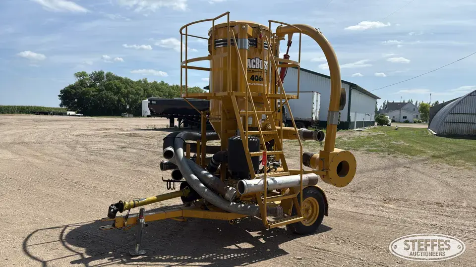 2003 Christianson Systems VacBoss 4066 Pneumatic Grain Equipment
