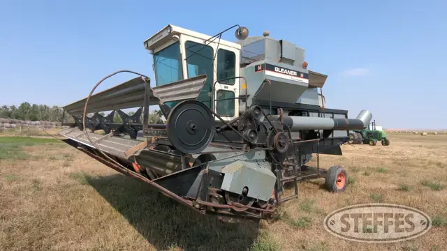 Gleaner M