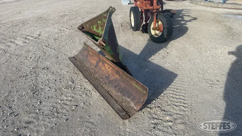 John Deere Skid Steer Blade