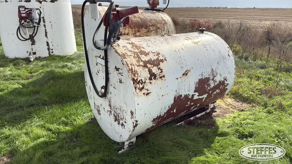 500 gal. fuel tank