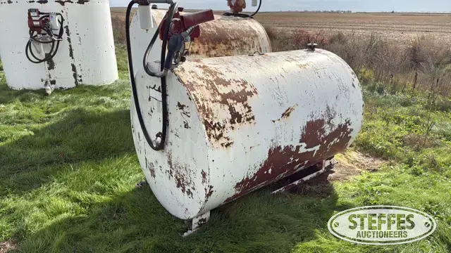 500 gal. fuel tank