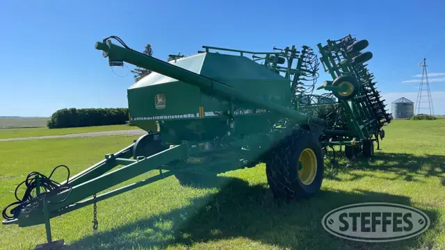John Deere 730