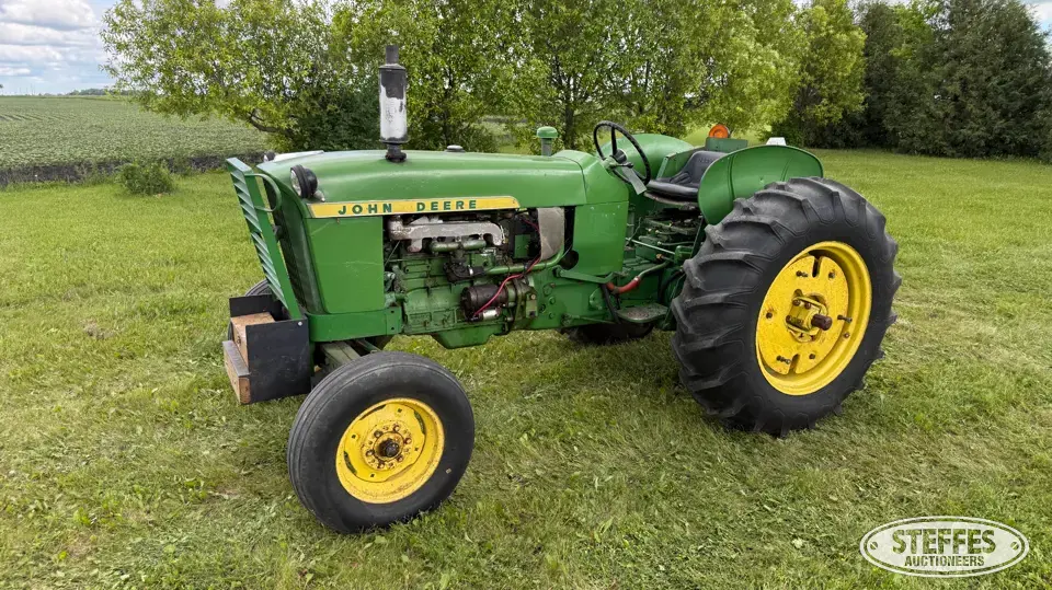 1962 John Deere 1010 Collectible Tractor