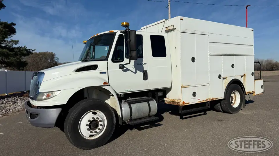 2011 International DuraStar 4400 Service Utility Truck