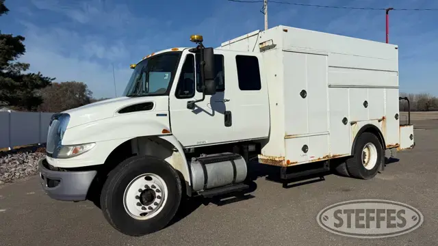 2011 International DuraStar 4400