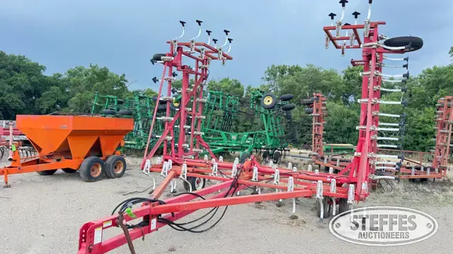 Wil-Rich field cultivator