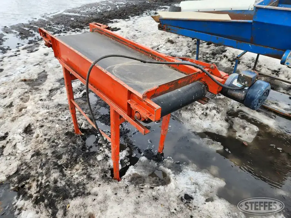 Potato conveyor
