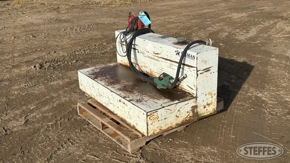 Delta Fuel Tank