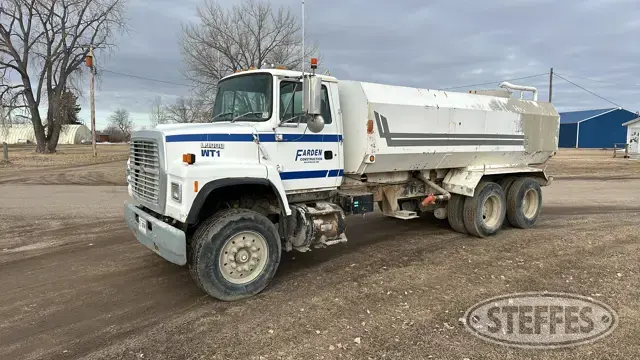 1992 Ford L9000
