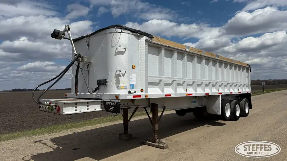 1986 Ravens End Dump Trailer