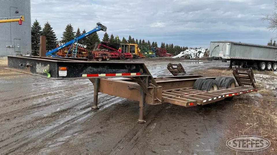 1992 Shop-built tandem axle combine trailer Ag-Combine-Sprayer Trailer