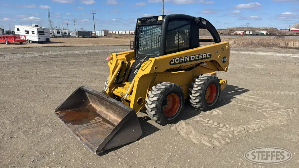 2000 John Deere 270 Wheeled Skid Steer