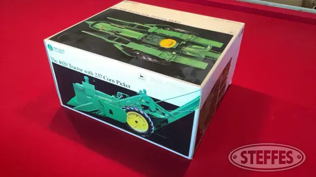 John Deere 4020 with 237 Corn Picker Precision Classics #14