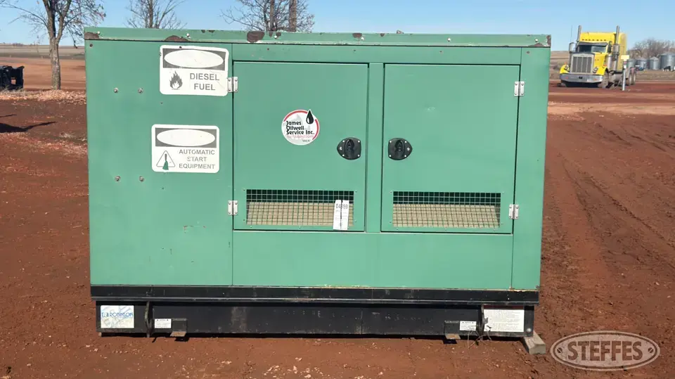 2004 Cummins Power Generation DGGD-5696239 Generators 10-249.9 kW