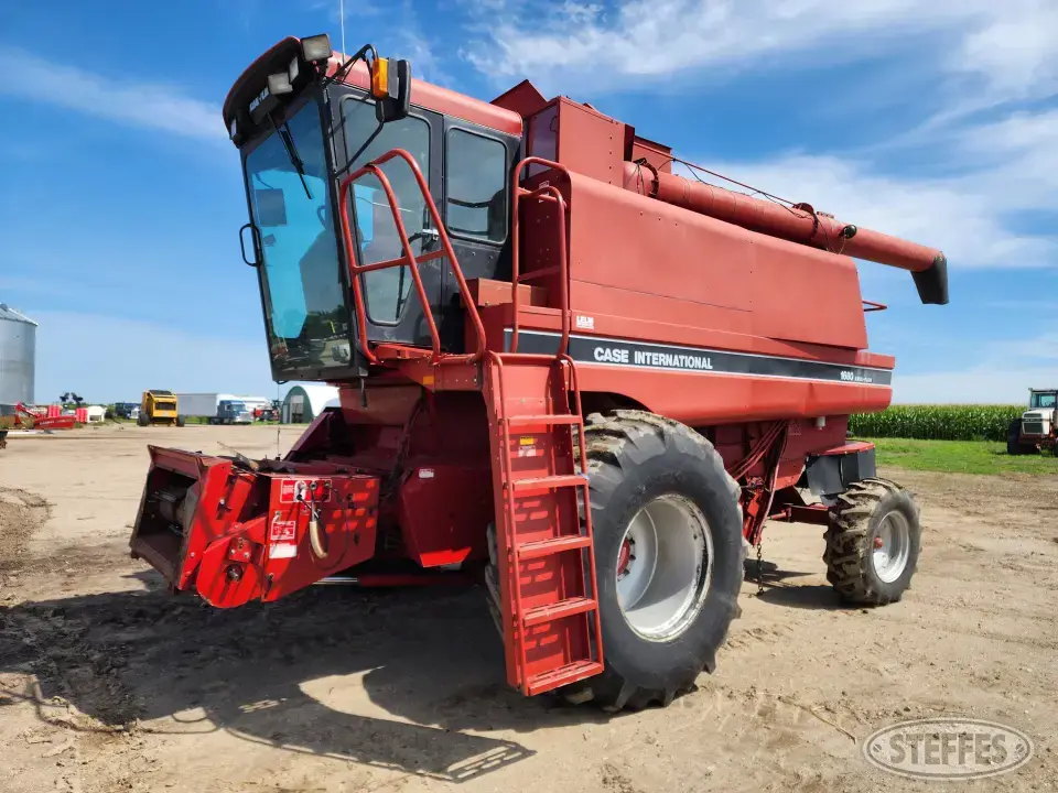 1991 Case IH 1680 Combine