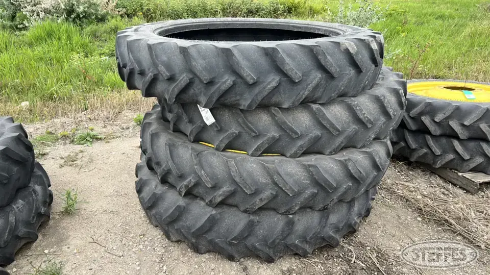 Goodyear DT800 Tractor-Implement Tire
