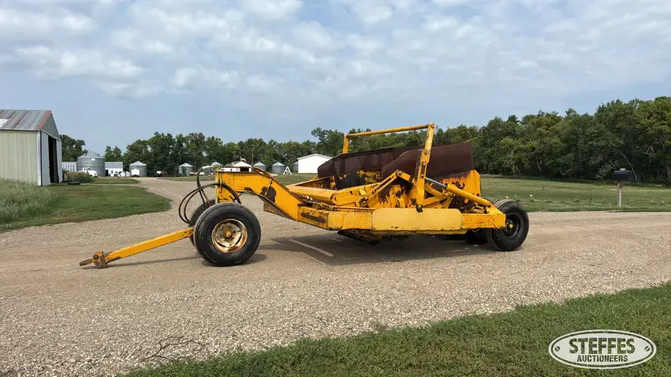 Midland 66 Pull Scraper