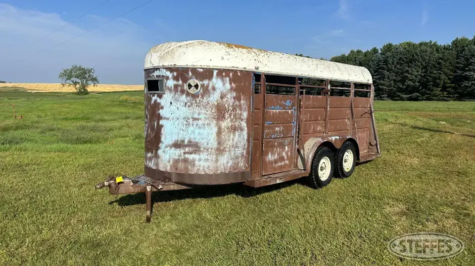 1979 Kiefer Built Bumper Livestock Trailer