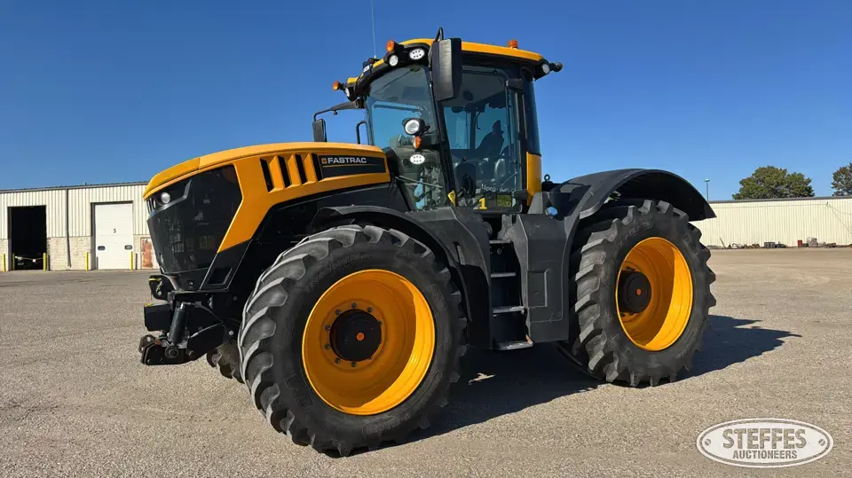 2021 JCB Fastrac 8330 MFWD Tractor