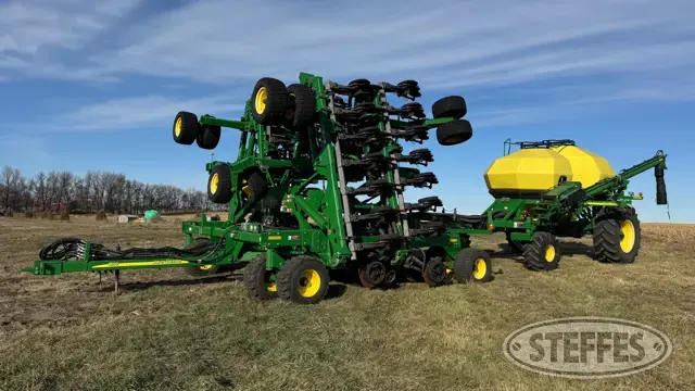 2016 John Deere 1890