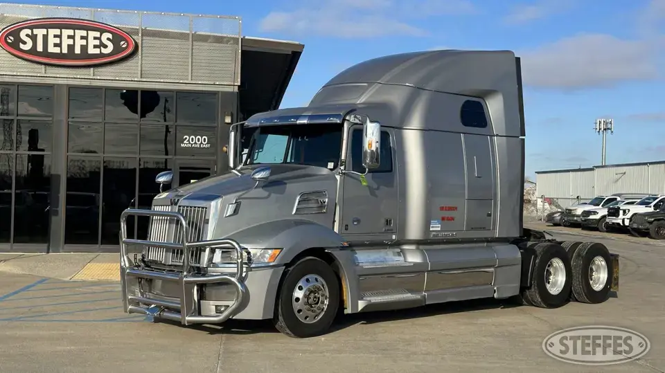 2019 Western Star W5700XE Conventional Truck with Sleeper