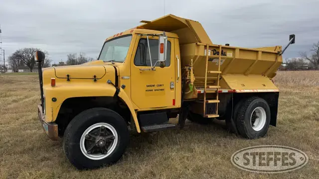 1981 International 1854