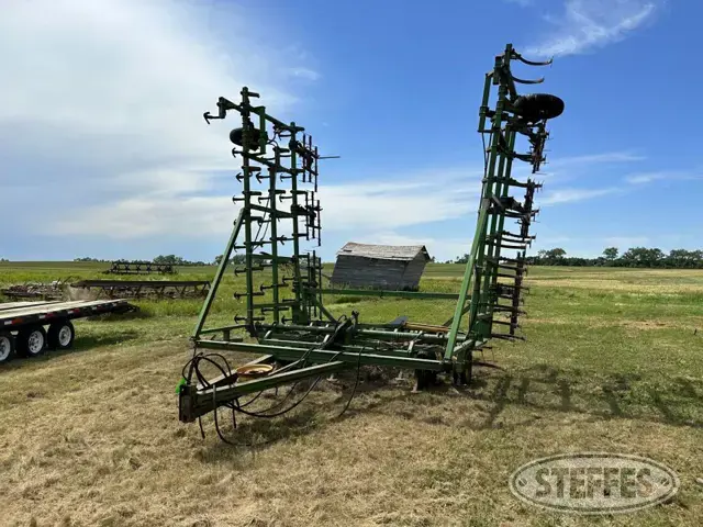 John Deere 1000