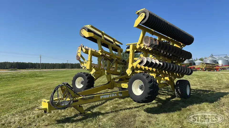 2017 Degelman Pro-Till 40 Vertical Tillage